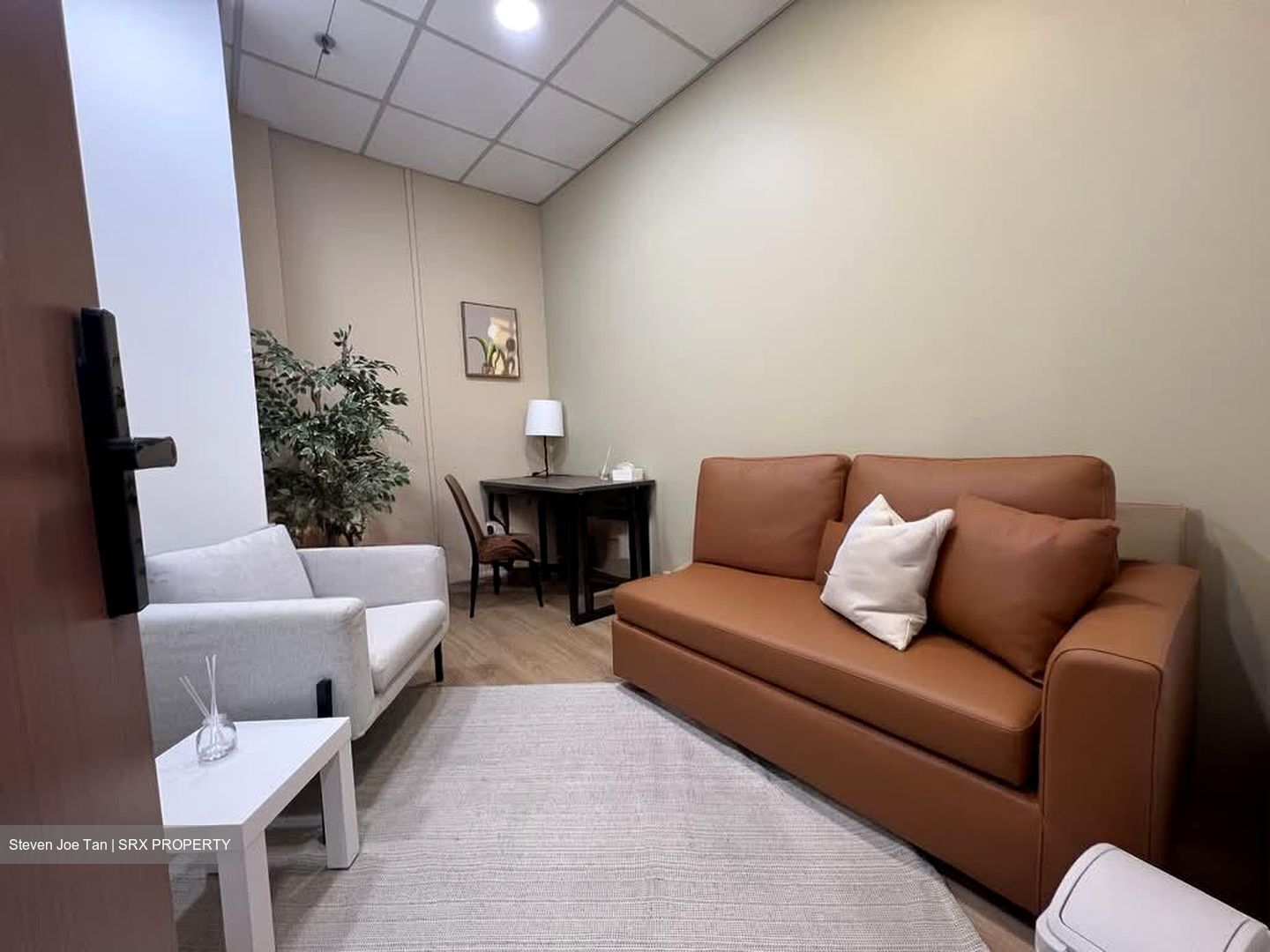 Kembangan Plaza (D14), Office #536393541